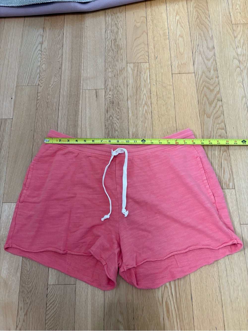 Crew NWT Vintage Cotton Terry Cutoff Shorts Tuscan Coral XL Coastal - Picture 7 of 8